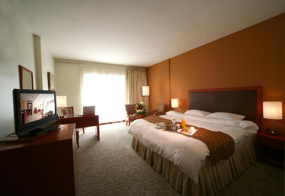 One-Bedroom Suite